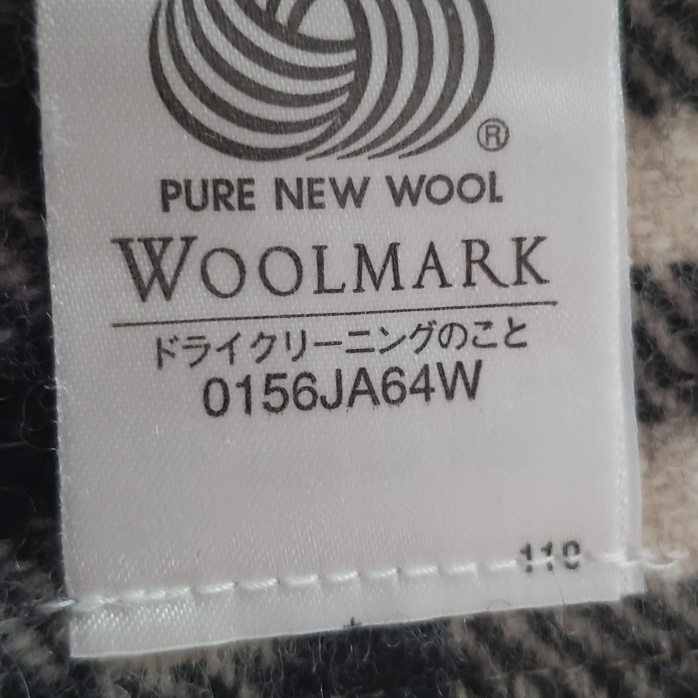 Burberry London Wool Shawl/Scarf - Picture 8 of 16